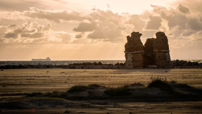 Torre Flavia / foto Ernesto Emili