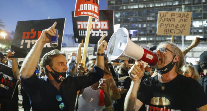 Megaprotesta a Tel Aviv contro le misure anti-Covid del governo ...